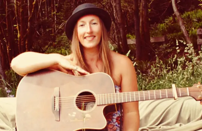 Amy Muloin & The Alley Flowers
