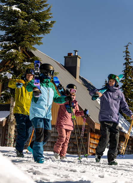 Families enjoying a mountain day at Mount Washington
