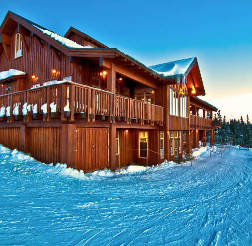 Raven Lodge at dusk