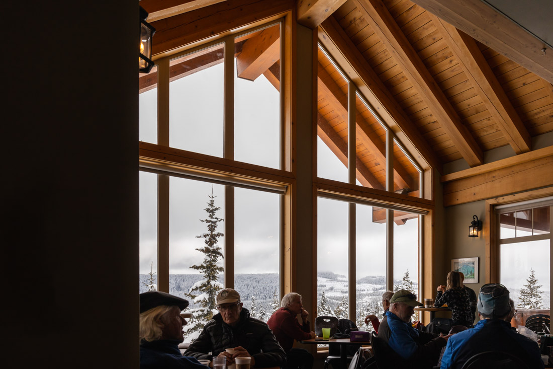 Snowshoe fondue at Raven Lodge